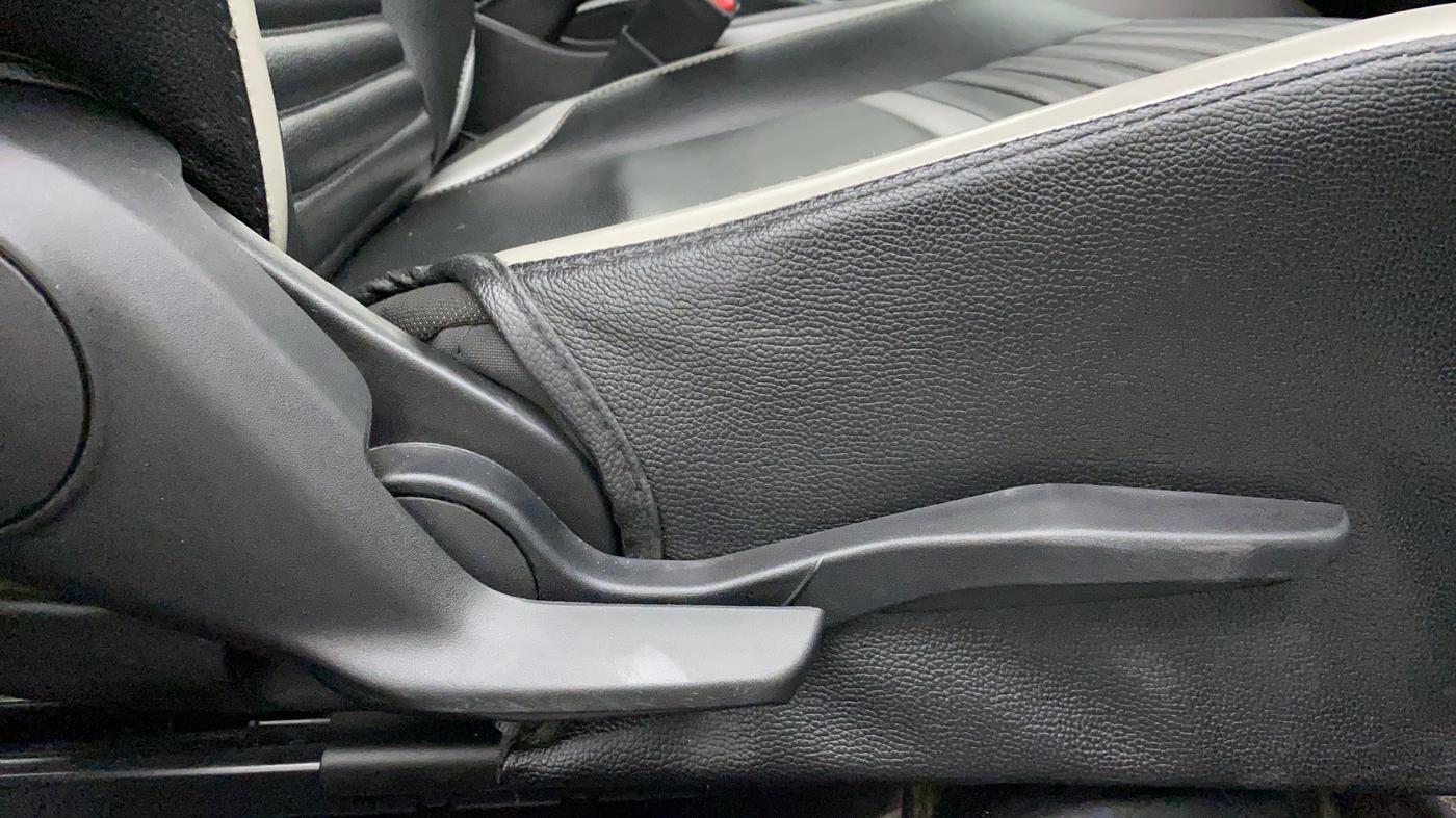 2021 Maruti Baleno ZETA PETROL 1.2, Petrol, Manual, 29,121 km, Driver Side Adjustment Panel