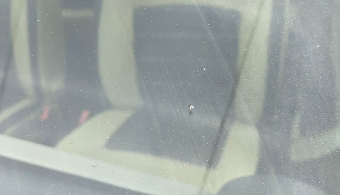 2013 Renault Duster 85 PS RXL DIESEL, Diesel, Manual, 88,754 km, Front windshield - Minor spot on windshield