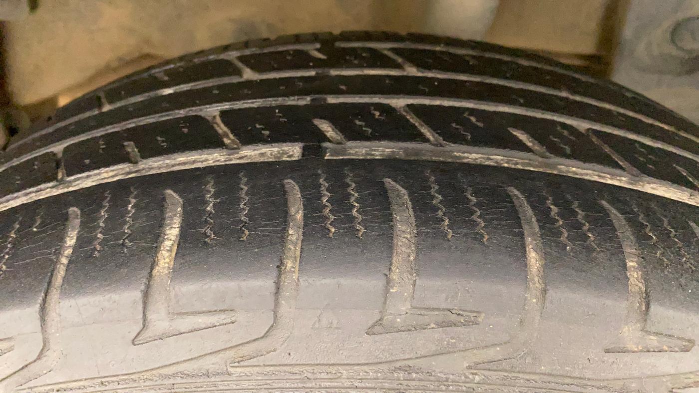 2013 Renault Duster 85 PS RXL DIESEL, Diesel, Manual, 88,754 km, Left Rear Tyre Tread