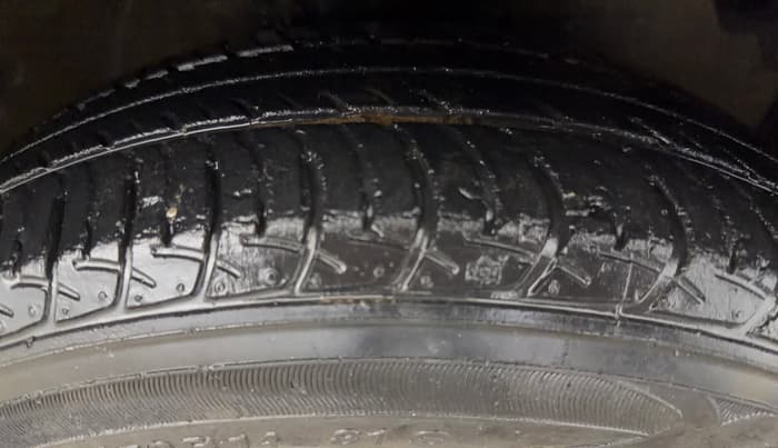 2017 Maruti Celerio ZXI AMT (O), Petrol, Automatic, 37,693 km, Right Front Tyre Tread