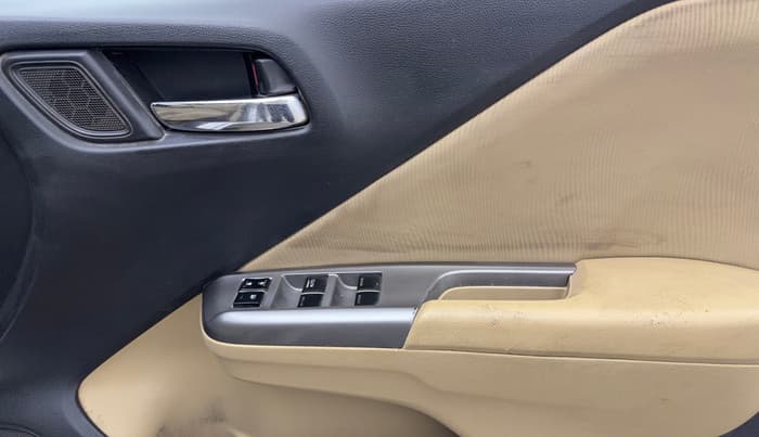 2015 Honda City 1.5L I-VTEC V MT, Petrol, Manual, 79,771 km, Driver Side Door Panels Control