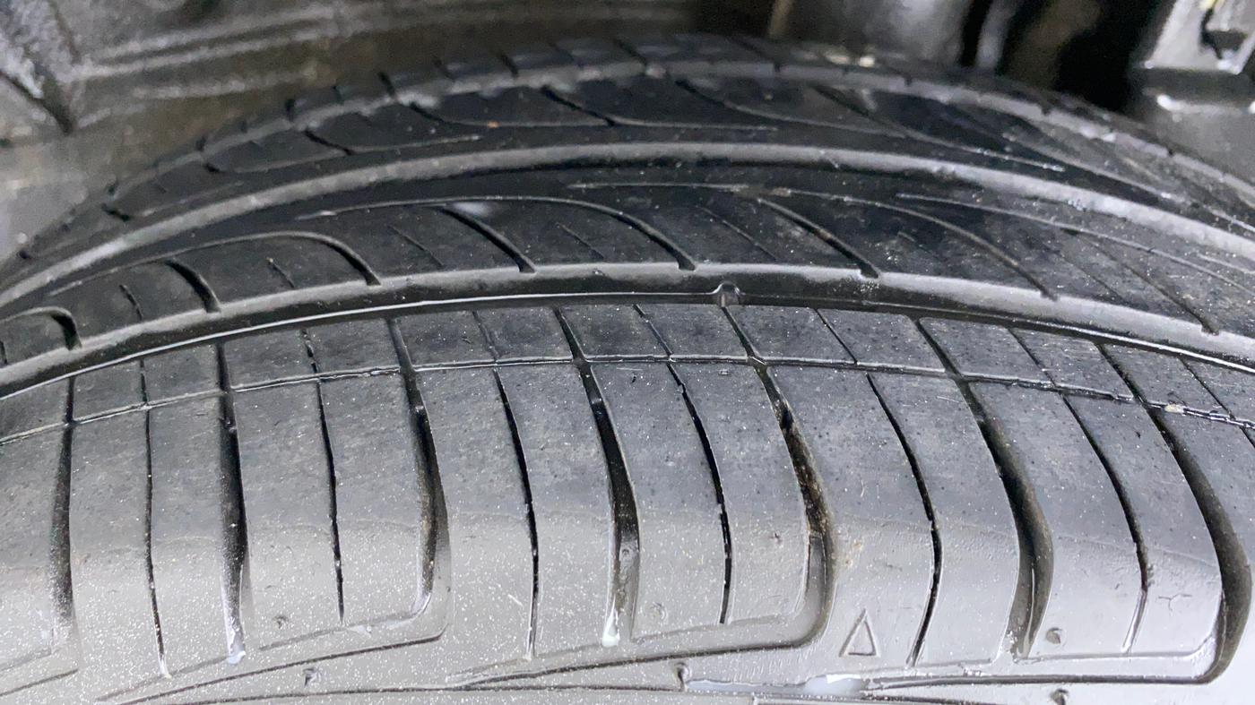 2011 Toyota Etios G, Petrol, Manual, 81,055 km, Left Rear Tyre Tread