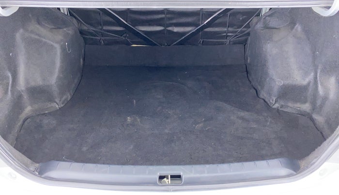 2011 Toyota Etios G, Petrol, Manual, 81,055 km, Boot Inside