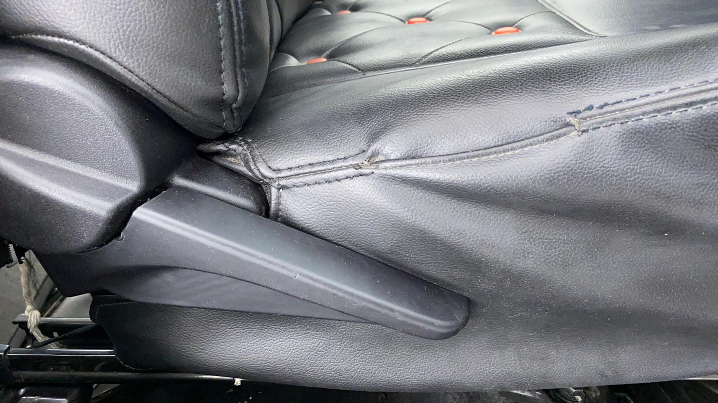2011 Toyota Etios G, Petrol, Manual, 81,055 km, Driver Side Adjustment Panel
