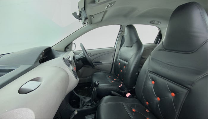 2011 Toyota Etios G, Petrol, Manual, 81,055 km, Right Side Front Door Cabin