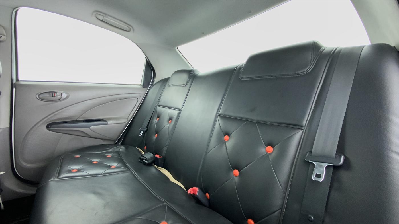 2011 Toyota Etios G, Petrol, Manual, 81,055 km, Right Side Rear Door Cabin