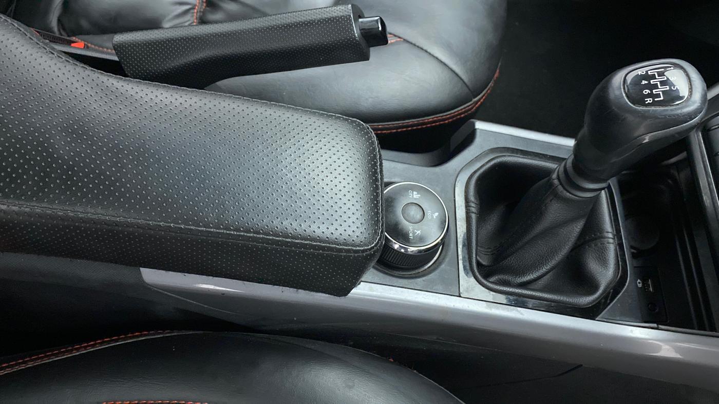 2020 Tata NEXON XM SUNROOF DIESEL, Diesel, Manual, 93,639 km, Gear Lever