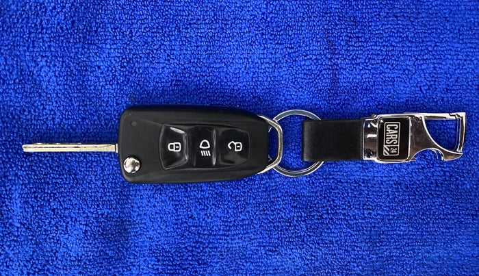 2020 Tata NEXON XM SUNROOF DIESEL, Diesel, Manual, 93,639 km, Key Close Up