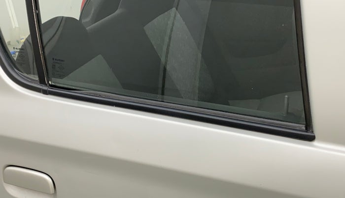 2017 Maruti Alto 800 LXI, Petrol, Manual, 19,500 km, Right rear door - Weather strip has minor damage