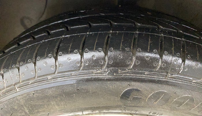 2014 Hyundai Grand i10 ASTA 1.2 KAPPA VTVT, Petrol, Manual, 42,316 km, Left Front Tyre Tread