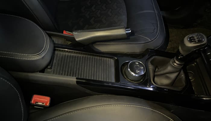 2022 Tata NEXON XZ PLUS (O) DIESEL DARK EDITION, Diesel, Manual, 61,670 km, Gear Lever