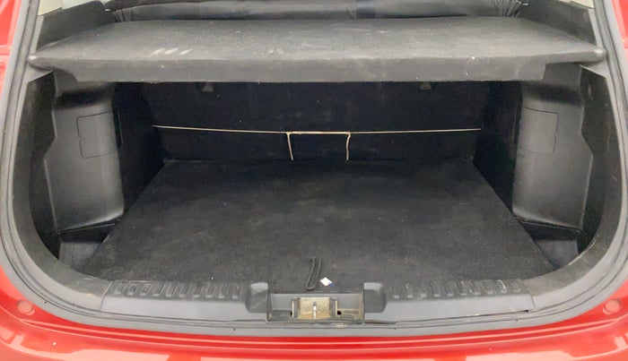 2018 Maruti Vitara Brezza VDI, Diesel, Manual, 66,135 km, Boot Inside
