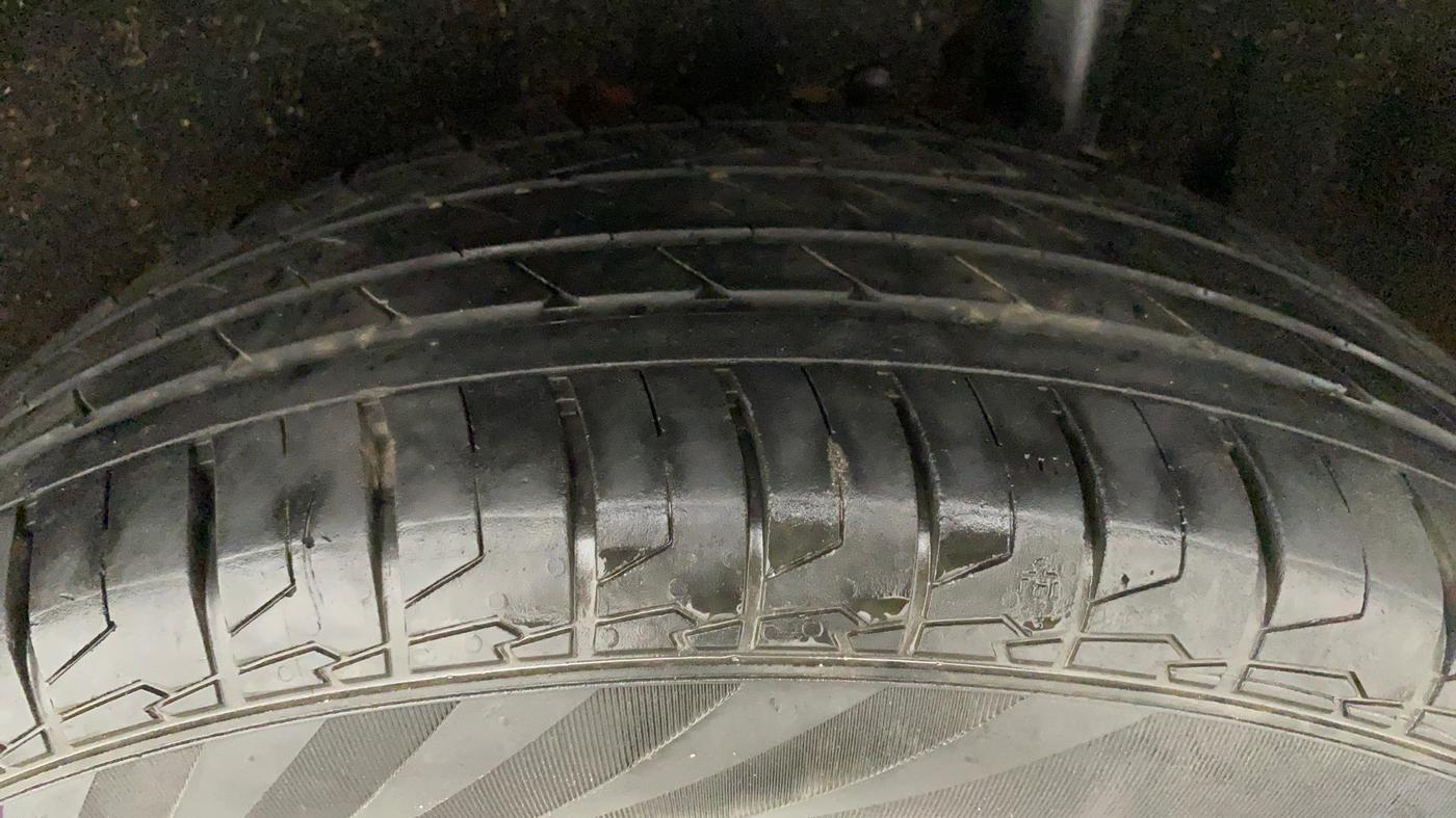 2018 Maruti Vitara Brezza VDI, Diesel, Manual, 66,135 km, Left Rear Tyre Tread