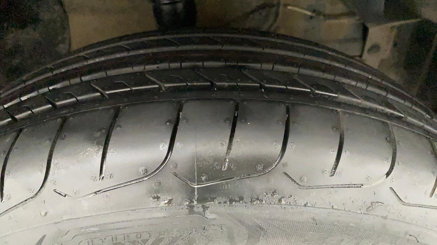 2018 Maruti Vitara Brezza VDI, Diesel, Manual, 66,135 km, Right Front Tyre Tread