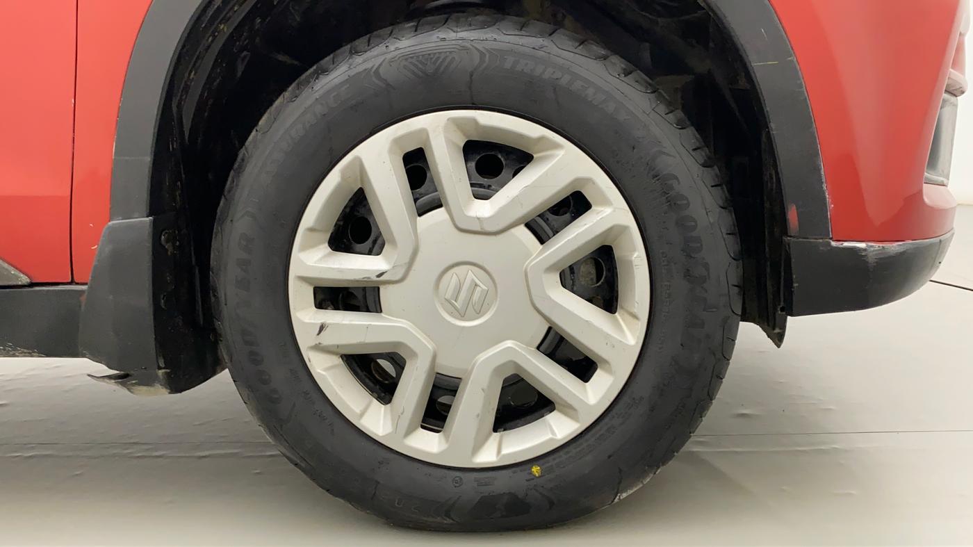 2018 Maruti Vitara Brezza VDI, Diesel, Manual, 66,135 km, Right Front Wheel