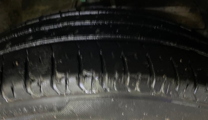 2017 Maruti Dzire VDI AMT, Diesel, Automatic, 58,029 km, Right Front Tyre Tread