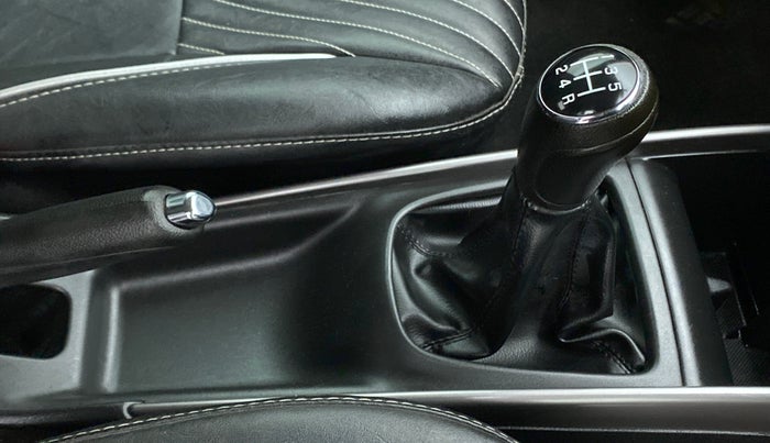 2019 Maruti Baleno ALPHA PETROL 1.2, Petrol, Manual, 28,396 km, Gear Lever