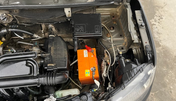 2016 Renault Kwid RXT 1.0, Petrol, Manual, 60,116 km, Engine View - Left