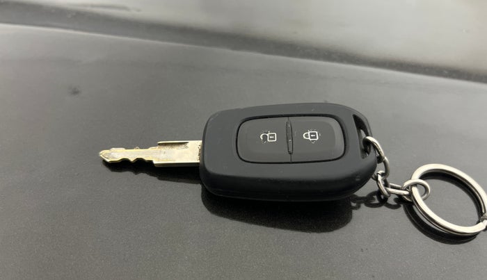 2016 Renault Kwid RXT 1.0, Petrol, Manual, 60,116 km, Key Close Up