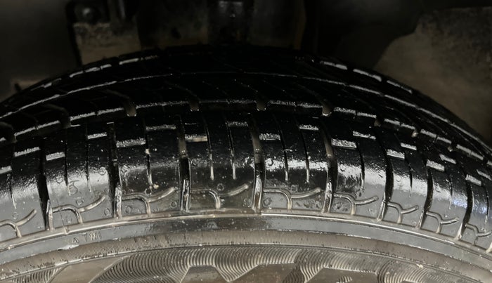 2016 Renault Kwid RXT 1.0, Petrol, Manual, 60,116 km, Left Front Tyre Tread