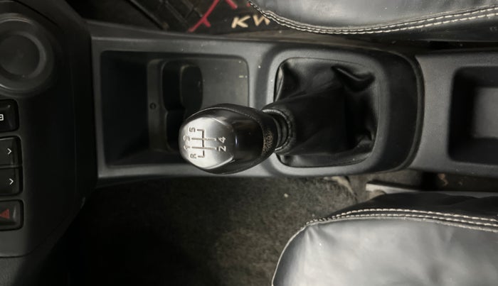 2016 Renault Kwid RXT 1.0, Petrol, Manual, 60,116 km, Gear Lever