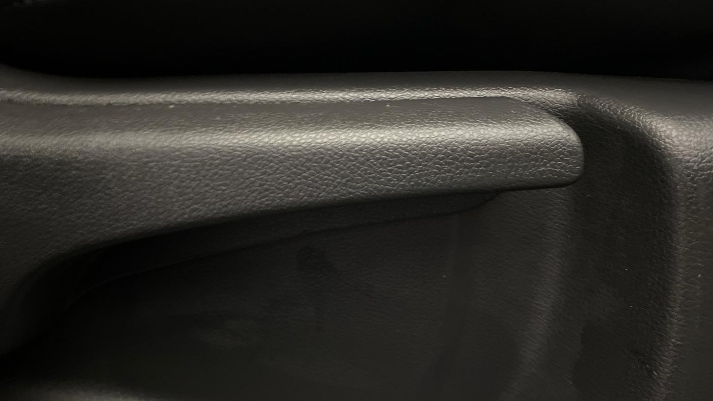 2019 Nissan Kicks XV 1.5, Petrol, Manual, 47,427 km, Driver Side Adjustment Panel