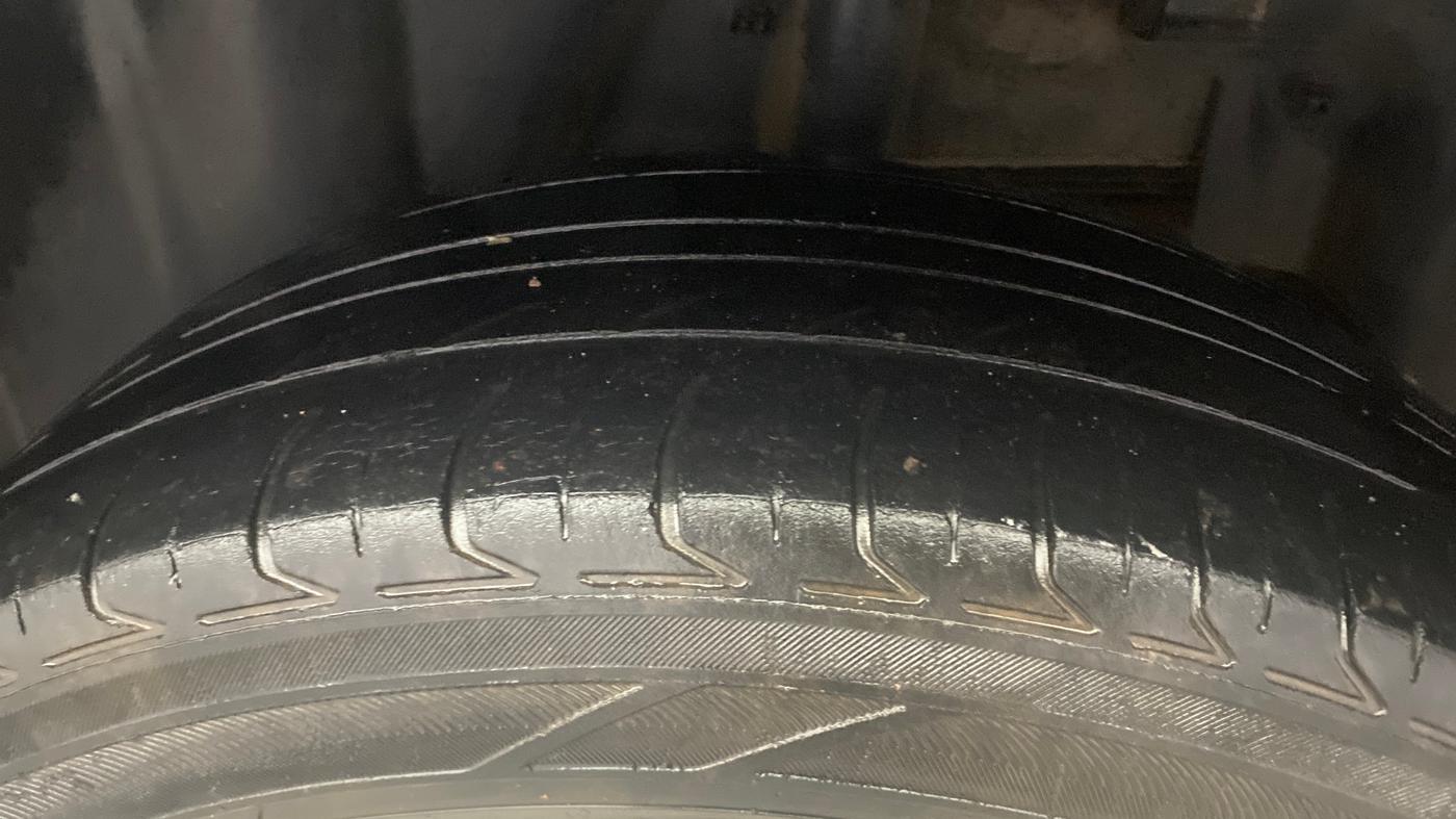 2019 Nissan Kicks XV 1.5, Petrol, Manual, 47,427 km, Left Rear Tyre Tread