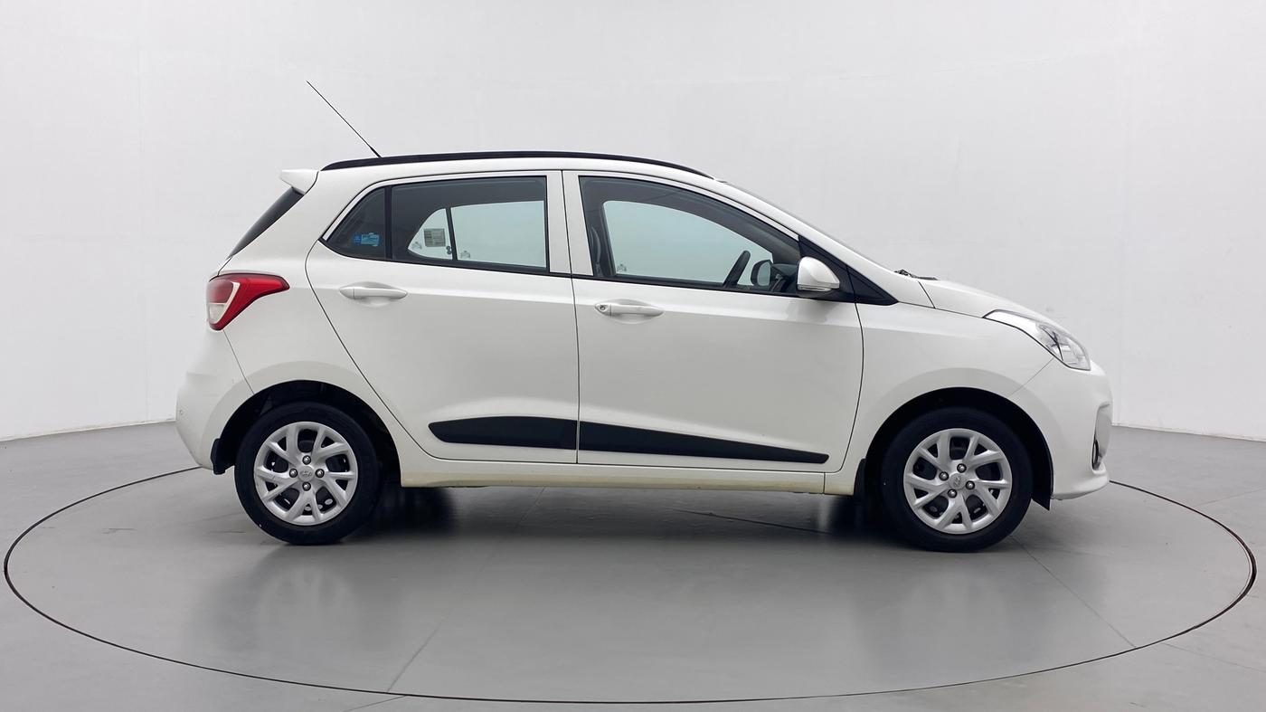 2018 Hyundai Grand i10 SPORTZ O 1.2, Petrol, Manual, 23,976 km, Right Side View