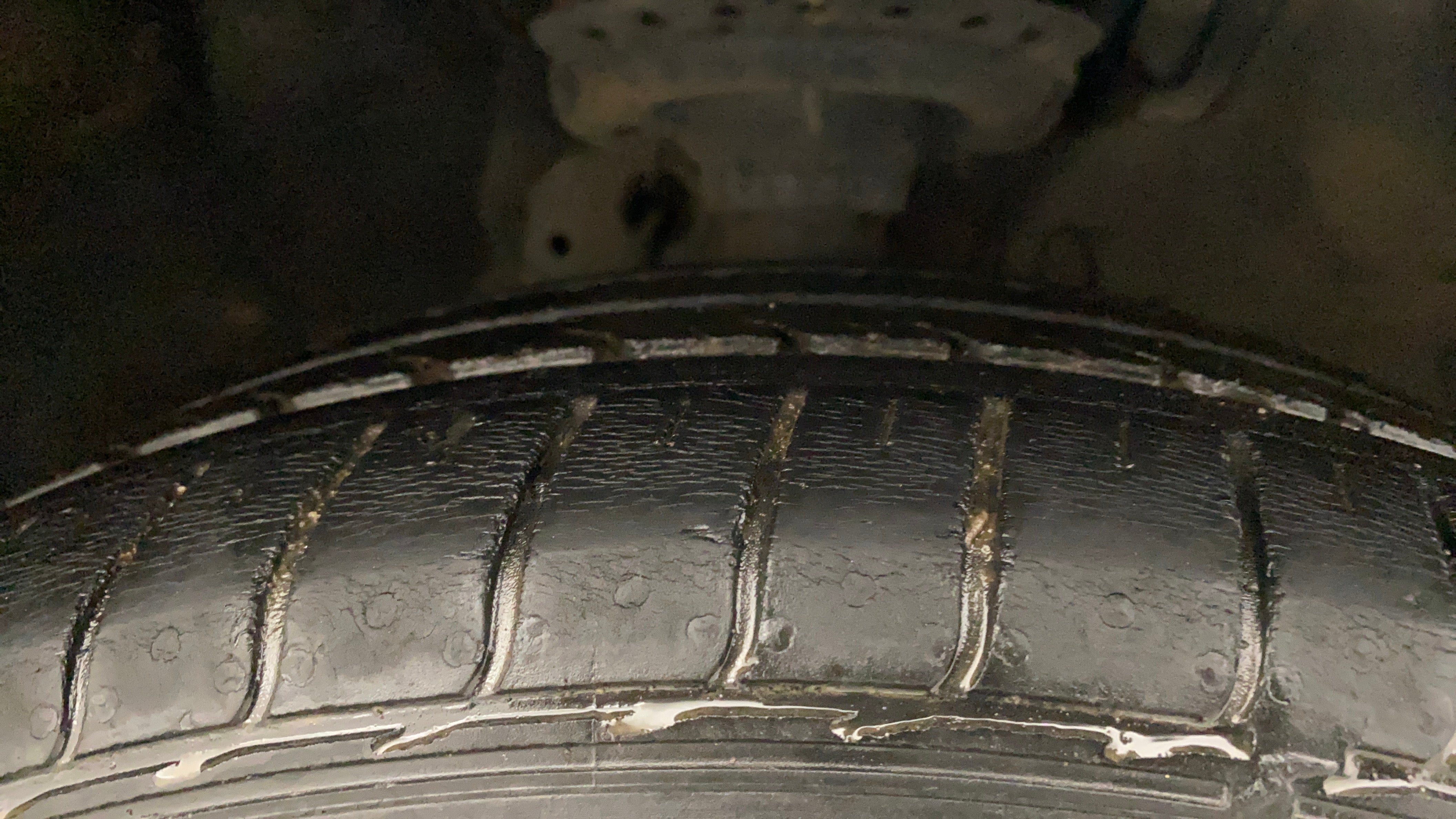 camera-Right-Front-Tyre-Tread