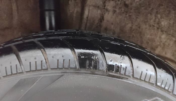 2019 Maruti New Wagon-R LXI CNG (O) 1.0, CNG, Manual, 64,821 km, Right Rear Tyre Tread
