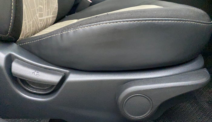 2015 Hyundai Grand i10 ASTA 1.2 (O) VTVT, Petrol, Manual, 90,904 km, Driver Side Adjustment Panel