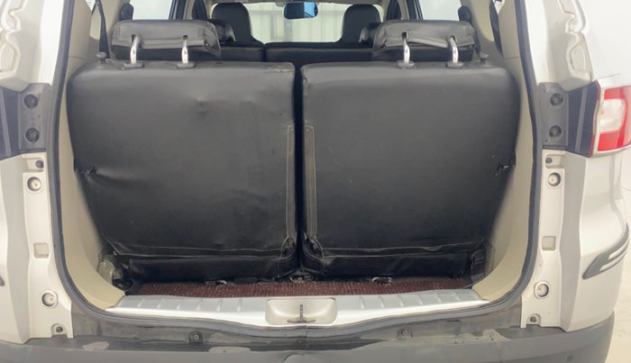 2019 Renault TRIBER RXT, Petrol, Manual, 31,668 km, Boot Inside