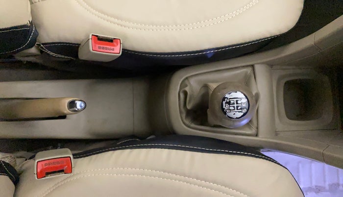 2015 Maruti Ertiga VXI, Petrol, Manual, 54,714 km, Gear Lever