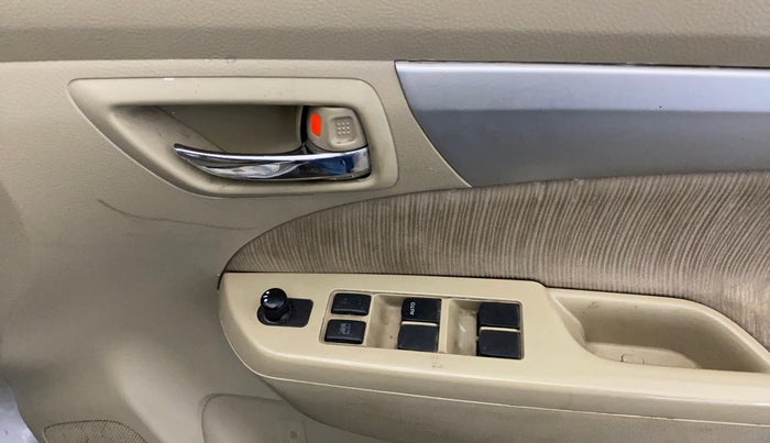 2015 Maruti Ertiga VXI, Petrol, Manual, 54,714 km, Driver Side Door Panels Control