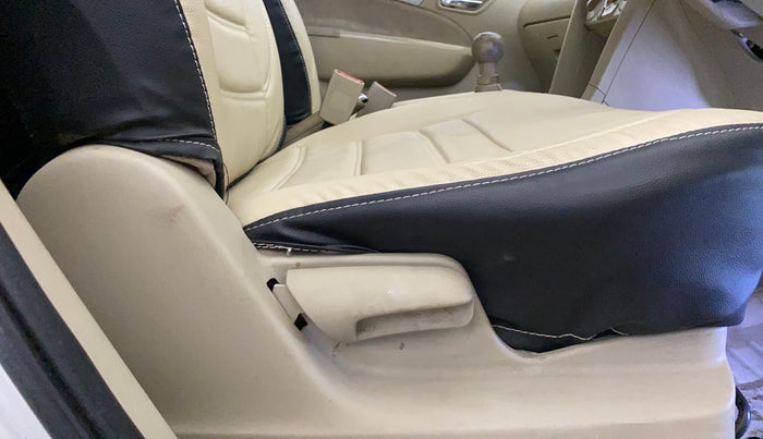 2015 Maruti Ertiga VXI, Petrol, Manual, 54,714 km, Driver Side Adjustment Panel