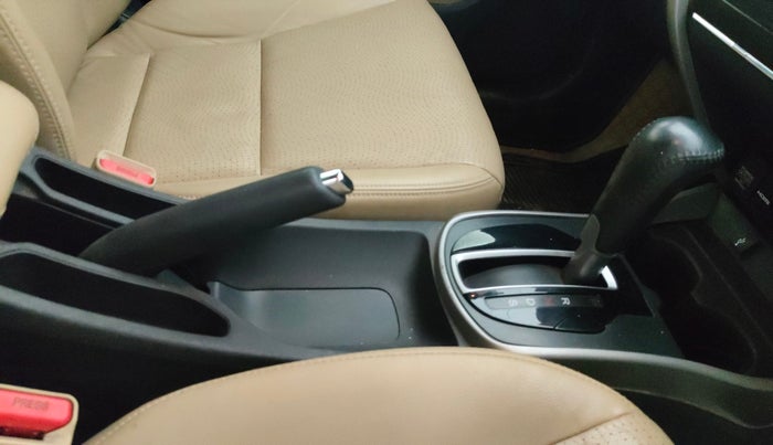 2017 Honda City 1.5L I-VTEC VX CVT, Petrol, Automatic, 66,444 km, Gear Lever