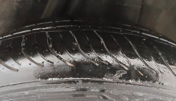 2017 Honda City 1.5L I-VTEC VX CVT, Petrol, Automatic, 66,444 km, Left Rear Tyre Tread