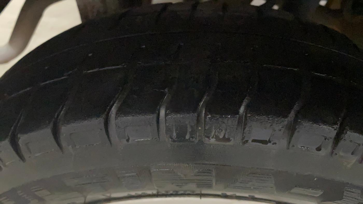 2017 Maruti Alto 800 LXI, Petrol, Manual, 29,811 km, Right Rear Tyre Tread