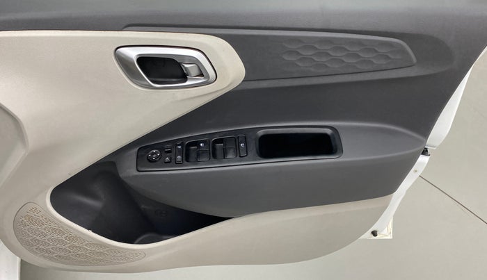 2020 Hyundai AURA SX PLUS 1.2 AMT, Petrol, Automatic, 41,470 km, Driver Side Door Panels Control