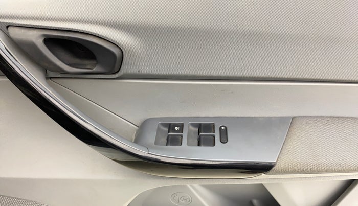 2022 Tata TIGOR XZ CNG, CNG, Manual, 29,753 km, Driver Side Door Panels Control