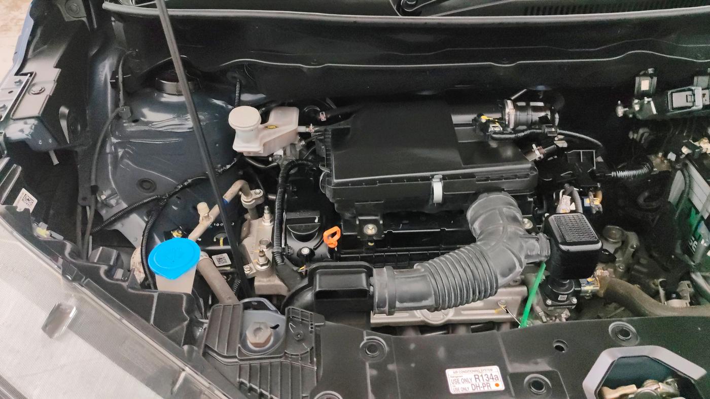 2022 Maruti XL6 ZETA MT, Petrol, Manual, 18,459 km, Engine View - Right