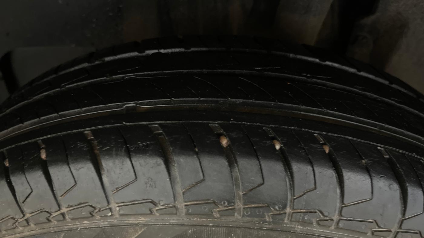 2023 Maruti Swift LXI, Petrol, Manual, 31,686 km, Left Rear Tyre Tread
