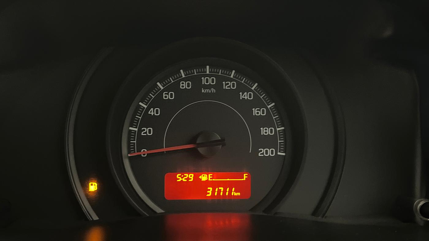 2023 Maruti Swift LXI, Petrol, Manual, 31,686 km, Odometer Image