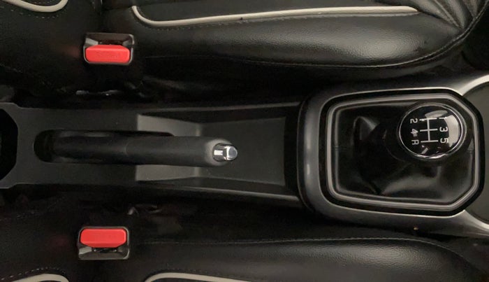 2023 Maruti IGNIS ZETA 1.2, Petrol, Manual, 25,999 km, Gear Lever