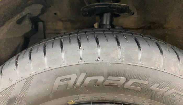 2014 Maruti Ertiga VDI, Diesel, Manual, 64,030 km, Left Front Tyre Tread