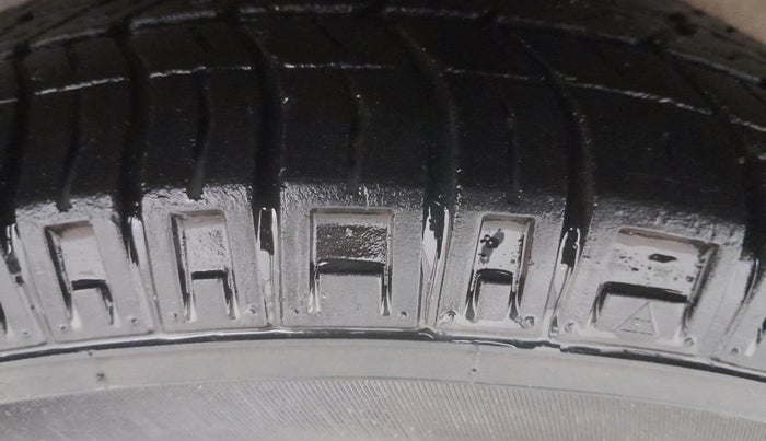 2015 Hyundai i10 MAGNA 1.1, Petrol, Manual, 61,436 km, Left Rear Tyre Tread