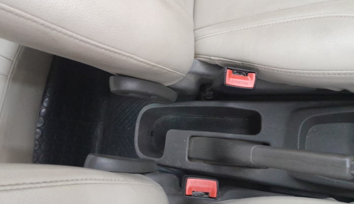 2015 Hyundai i10 MAGNA 1.1, Petrol, Manual, 61,436 km, Driver Side Adjustment Panel