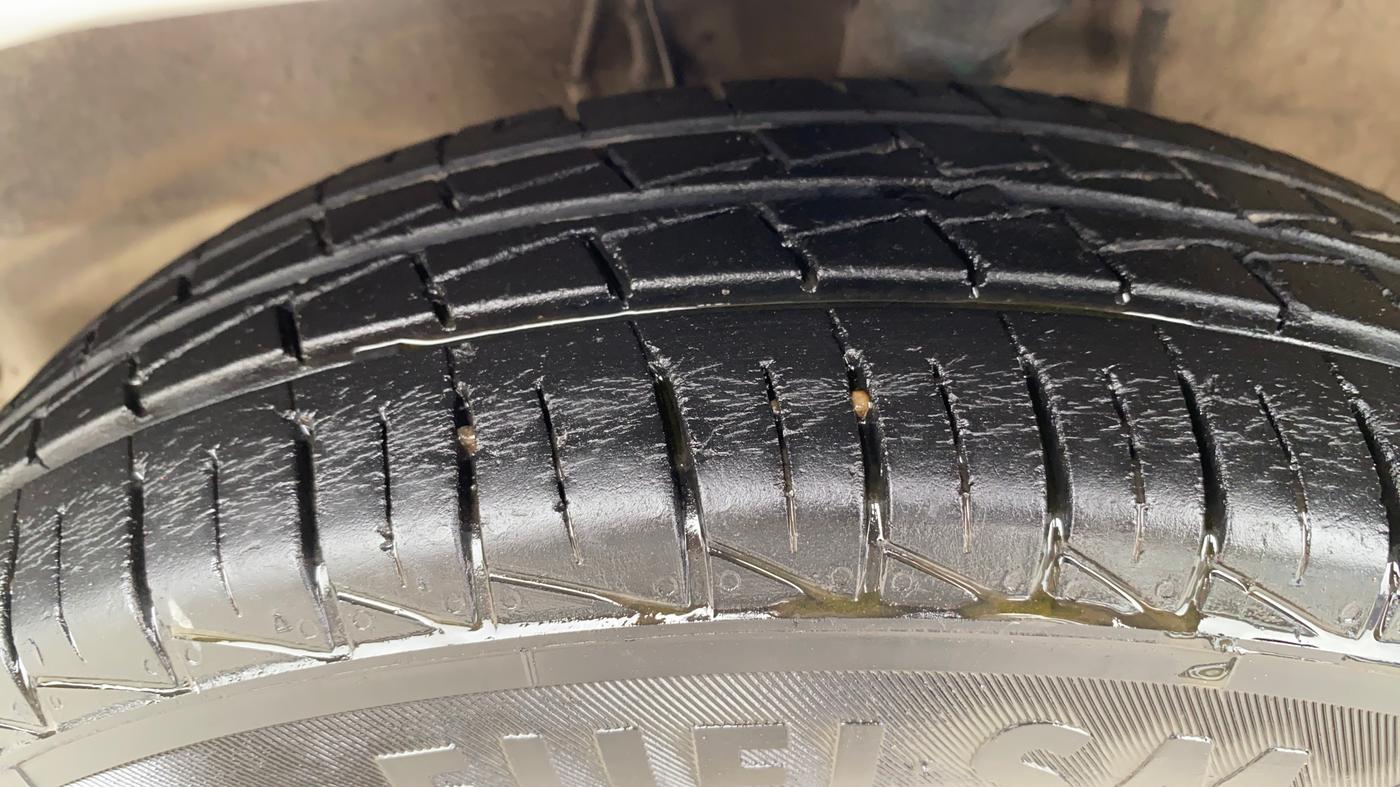 2022 Maruti Alto LXI O, Petrol, Manual, 11,925 km, Left Front Tyre Tread