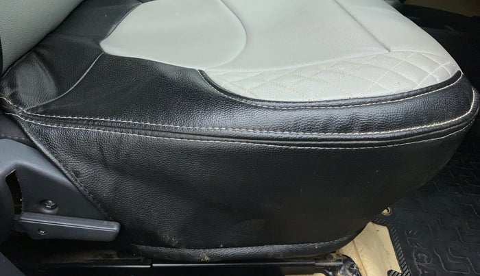 2019 Maruti Alto 800 LXI, Petrol, Manual, 29,453 km, Driver Side Adjustment Panel