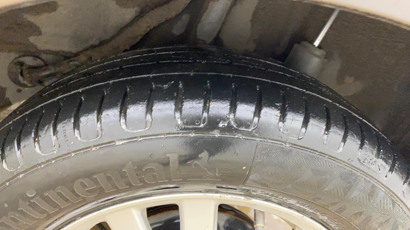 2015 Honda Brio VX AT, Petrol, Automatic, 74,675 km, Left Rear Tyre Tread